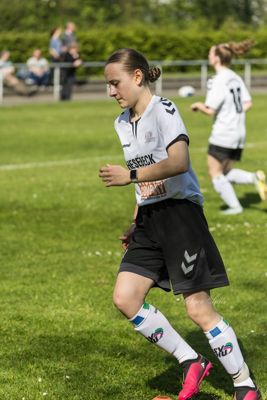 Bild 54 - wBJ SV Henstedt Ulzburg - FSG Oldendorf Itzehoe : Ergebnis: 6:3